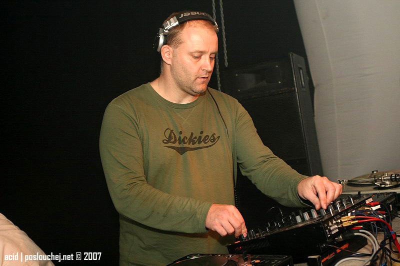 MILLENIUM - Pátek 12. 10. 2007