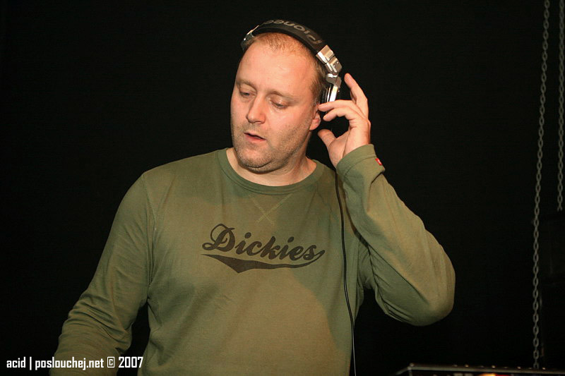MILLENIUM - Pátek 12. 10. 2007