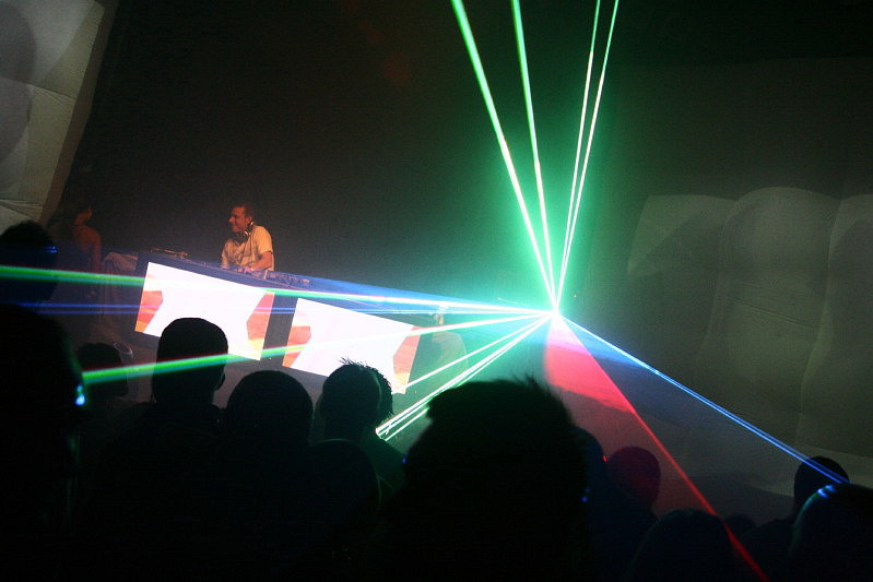 MILLENIUM - Pátek 12. 10. 2007
