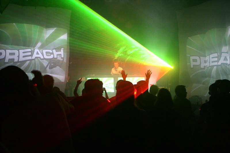 MILLENIUM - Pátek 12. 10. 2007