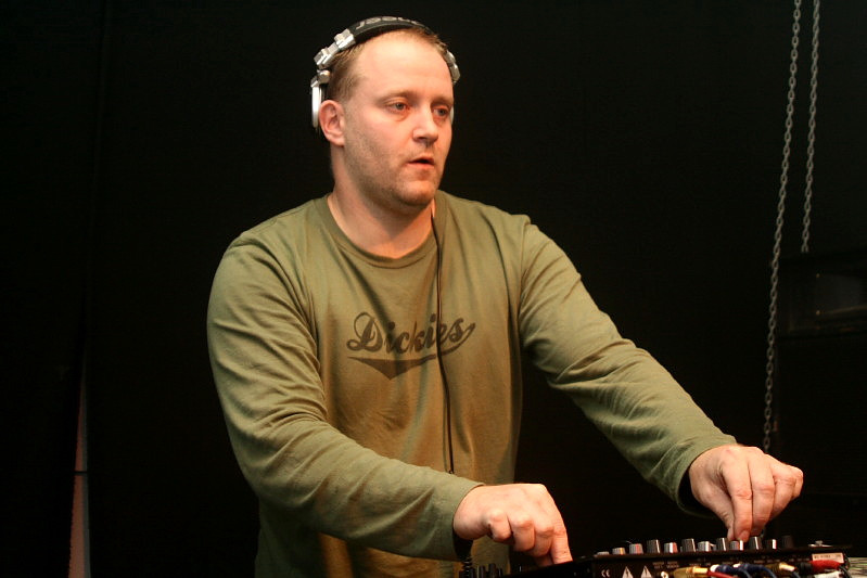 MILLENIUM - Pátek 12. 10. 2007
