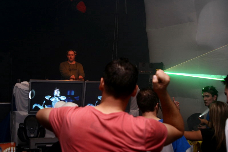 MILLENIUM - Pátek 12. 10. 2007