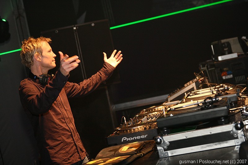 TRANSMISSION 4 - Pátek 2. 11. 2007