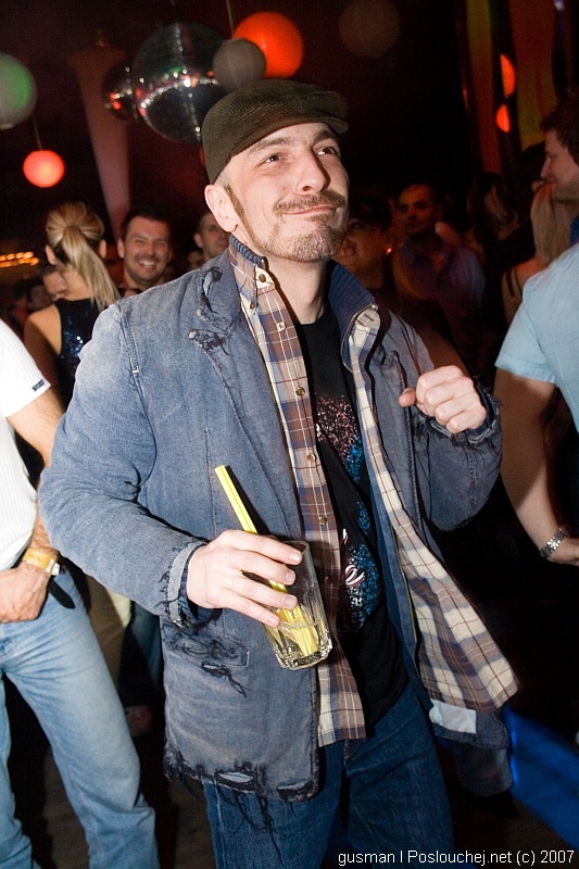 LOOKBETTERNAKED - Pátek 16. 11. 2007