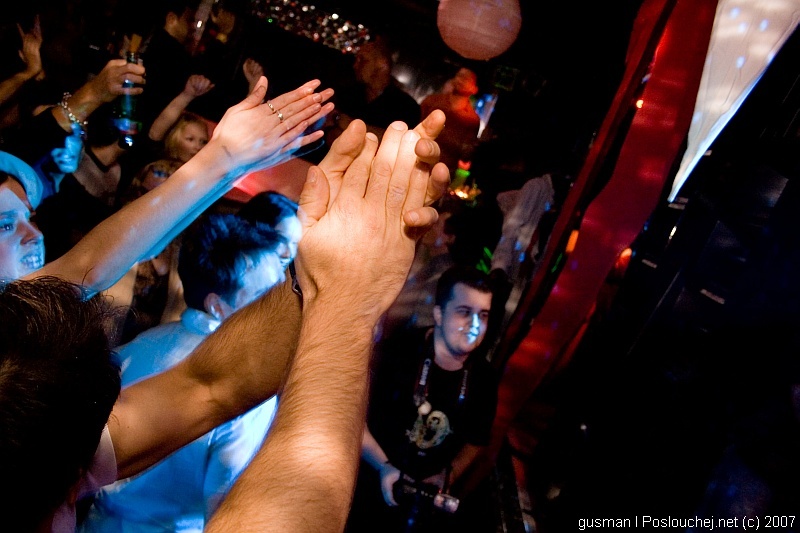 LOOKBETTERNAKED - Pátek 16. 11. 2007
