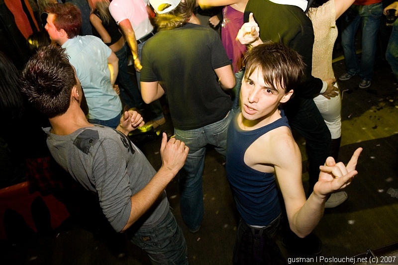 LOOKBETTERNAKED - Pátek 16. 11. 2007