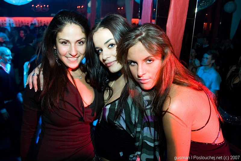 LOOKBETTERNAKED - Pátek 16. 11. 2007