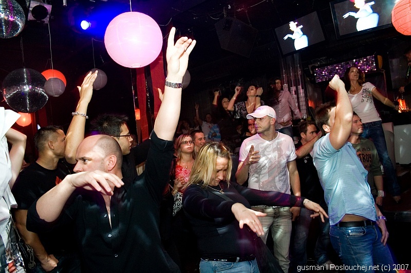 LOOKBETTERNAKED - Pátek 16. 11. 2007