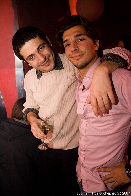 LOOKBETTERNAKED - Pátek 16. 11. 2007