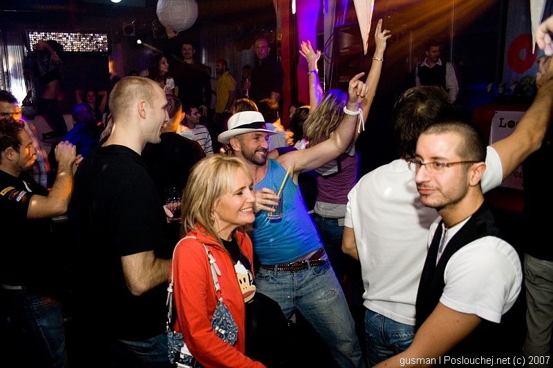 LOOKBETTERNAKED - Pátek 16. 11. 2007