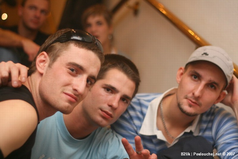 APOKALYPSA LET´S GO TECHNO - Pátek 23. 11. 2007