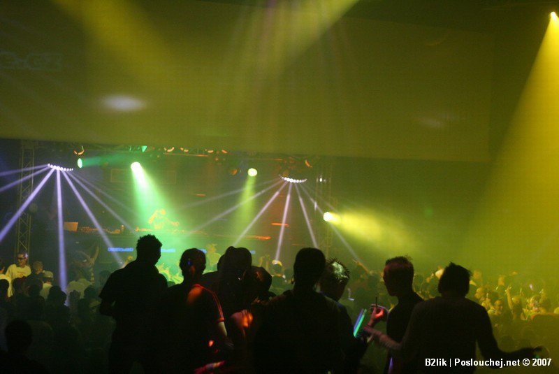 APOKALYPSA LET´S GO TECHNO - Pátek 23. 11. 2007
