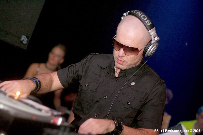 APOKALYPSA LET´S GO TECHNO - Pátek 23. 11. 2007