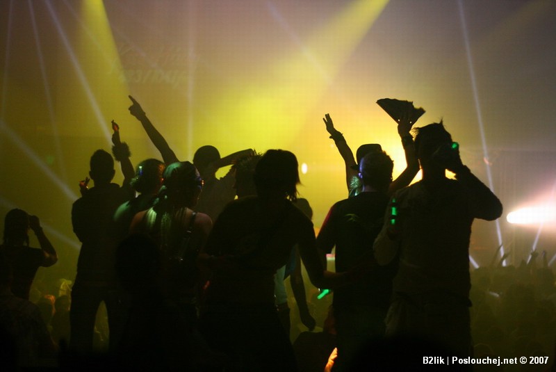 APOKALYPSA LET´S GO TECHNO - Pátek 23. 11. 2007