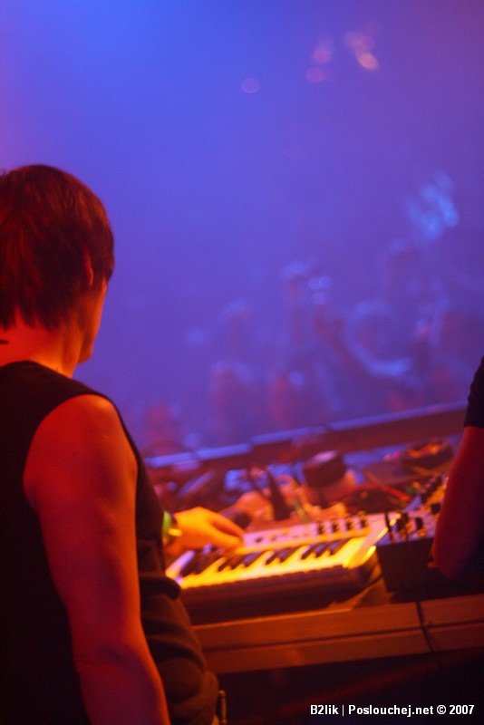 APOKALYPSA LET´S GO TECHNO - Pátek 23. 11. 2007