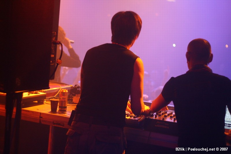 APOKALYPSA LET´S GO TECHNO - Pátek 23. 11. 2007