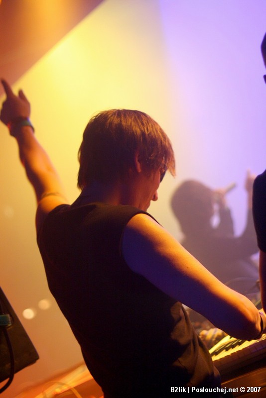 APOKALYPSA LET´S GO TECHNO - Pátek 23. 11. 2007