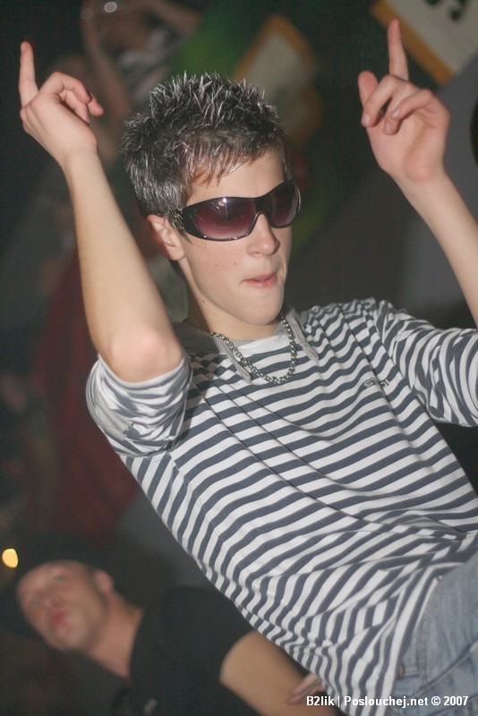APOKALYPSA LET´S GO TECHNO - Pátek 23. 11. 2007