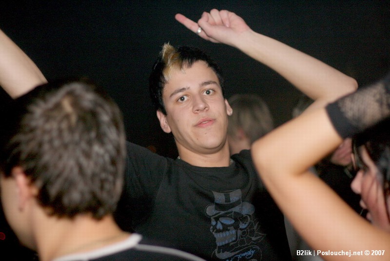 APOKALYPSA LET´S GO TECHNO - Pátek 23. 11. 2007