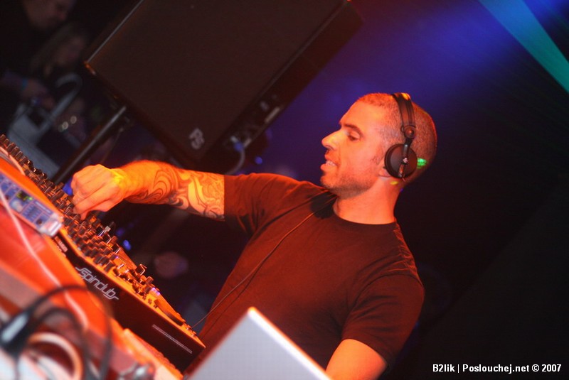 APOKALYPSA LET´S GO TECHNO - Pátek 23. 11. 2007