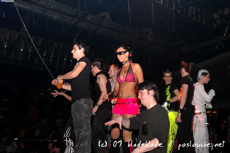APOKALYPSA LET´S GO TECHNO - Pátek 23. 11. 2007