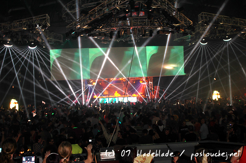 APOKALYPSA LET´S GO TECHNO - Pátek 23. 11. 2007