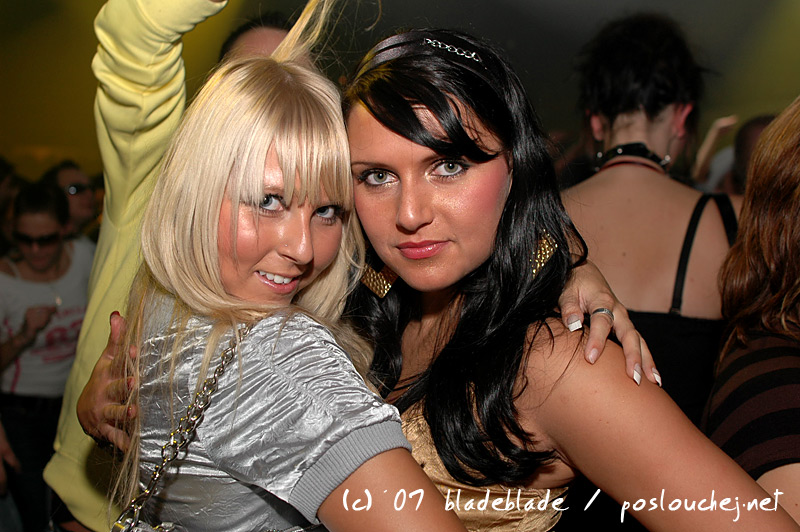 APOKALYPSA LET´S GO TECHNO - Pátek 23. 11. 2007