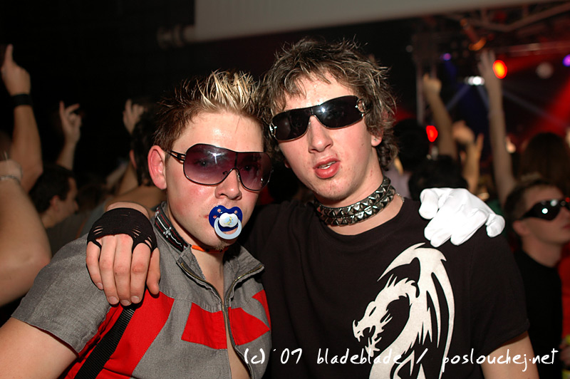 APOKALYPSA LET´S GO TECHNO - Pátek 23. 11. 2007