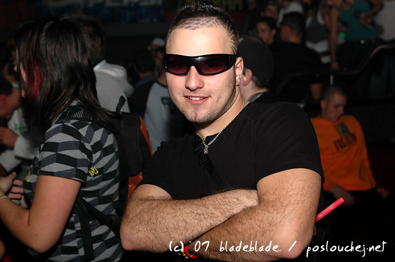 APOKALYPSA LET´S GO TECHNO - Pátek 23. 11. 2007