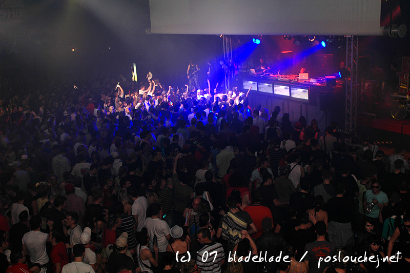 APOKALYPSA LET´S GO TECHNO - Pátek 23. 11. 2007