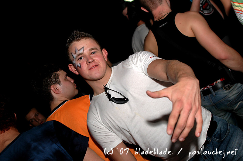 APOKALYPSA LET´S GO TECHNO - Pátek 23. 11. 2007
