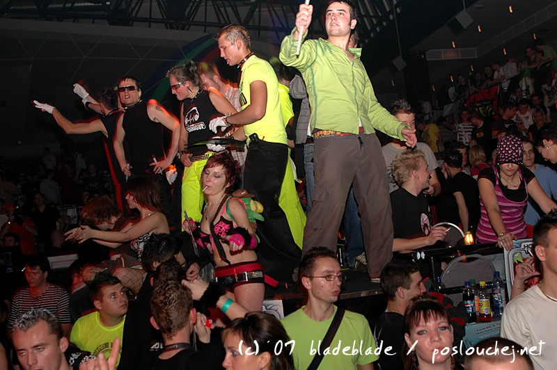 APOKALYPSA LET´S GO TECHNO - Pátek 23. 11. 2007