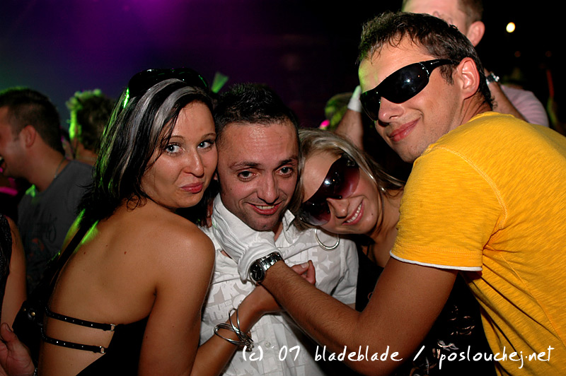 APOKALYPSA LET´S GO TECHNO - Pátek 23. 11. 2007