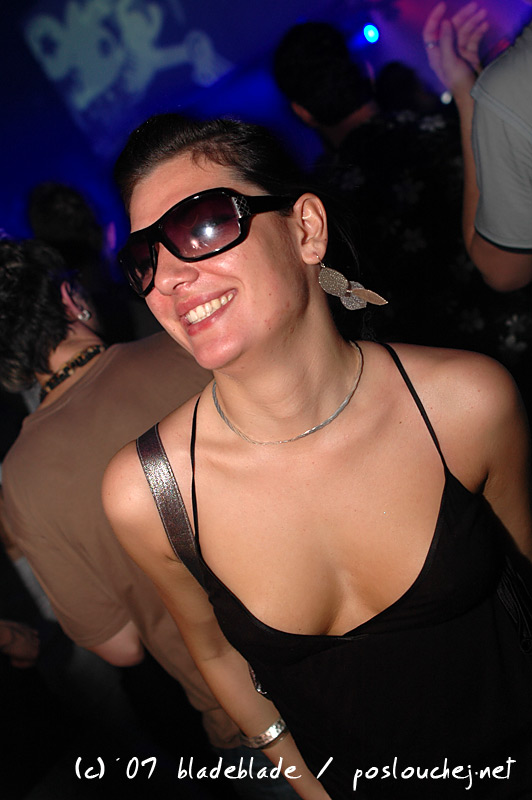 APOKALYPSA LET´S GO TECHNO - Pátek 23. 11. 2007