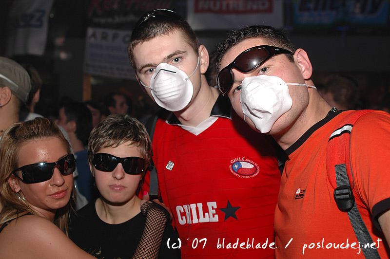 APOKALYPSA LET´S GO TECHNO - Pátek 23. 11. 2007