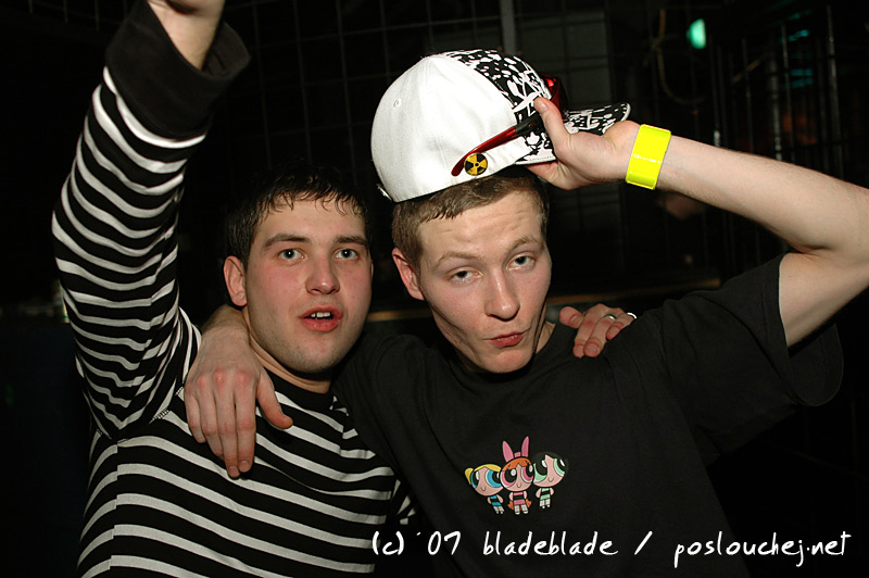 APOKALYPSA LET´S GO TECHNO - Pátek 23. 11. 2007