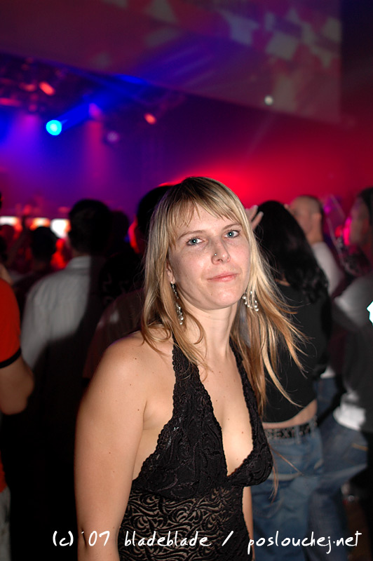 APOKALYPSA LET´S GO TECHNO - Pátek 23. 11. 2007
