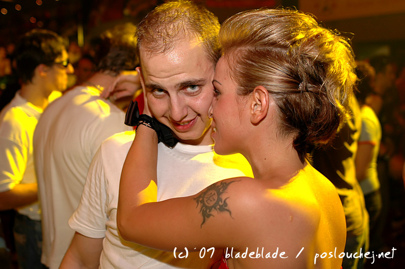 APOKALYPSA LET´S GO TECHNO - Pátek 23. 11. 2007