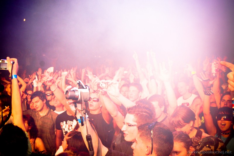 APOKALYPSA LET´S GO TECHNO - Pátek 23. 11. 2007