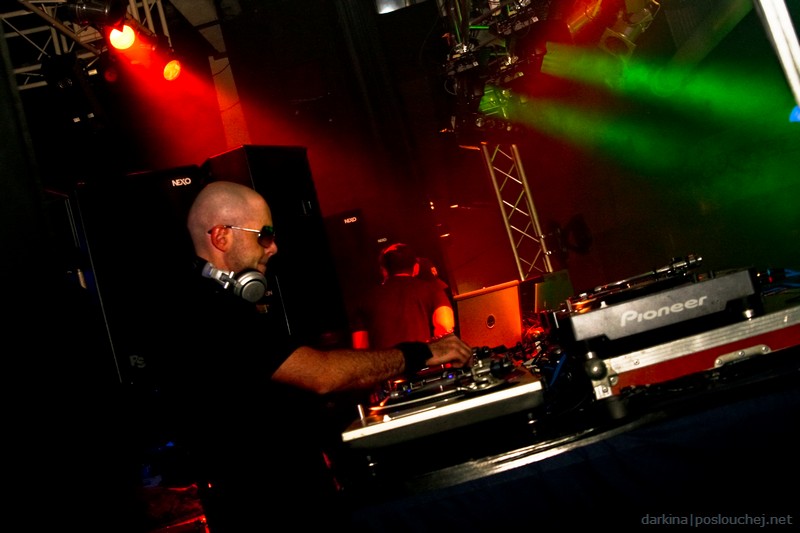 APOKALYPSA LET´S GO TECHNO - Pátek 23. 11. 2007