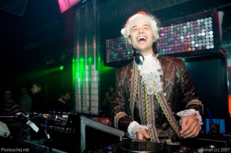 OPERA HOUSE – CHRISTMAS EDITION  - Pátek 21. 12. 2007