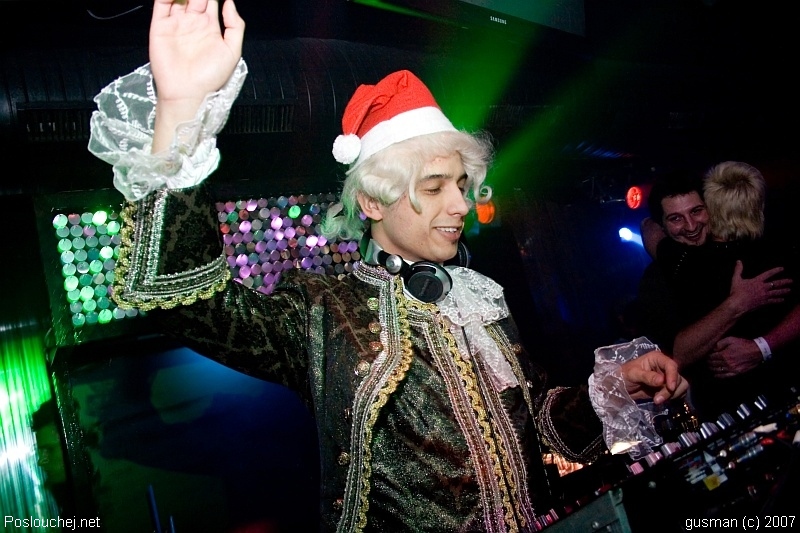 OPERA HOUSE – CHRISTMAS EDITION  - Pátek 21. 12. 2007