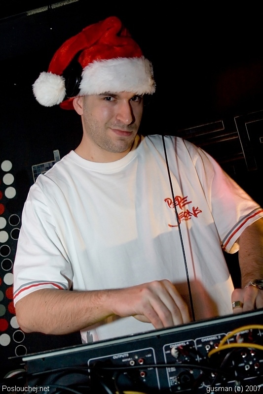 OPERA HOUSE – CHRISTMAS EDITION  - Pátek 21. 12. 2007