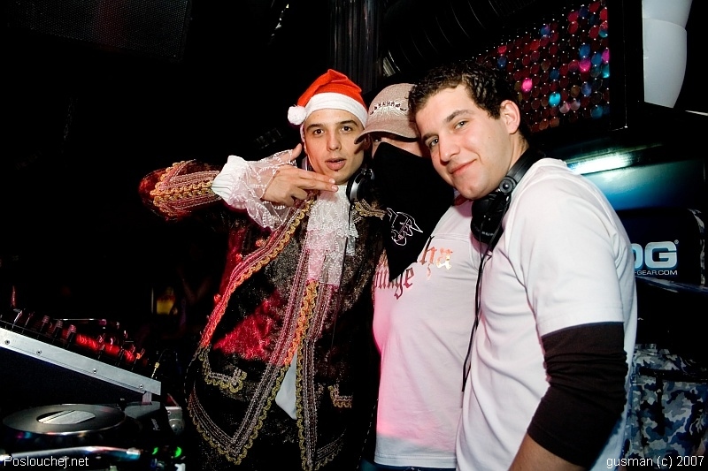 OPERA HOUSE – CHRISTMAS EDITION  - Pátek 21. 12. 2007