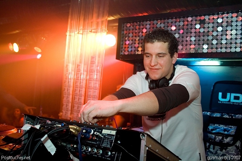 OPERA HOUSE – CHRISTMAS EDITION  - Pátek 21. 12. 2007