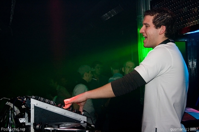 OPERA HOUSE – CHRISTMAS EDITION  - Pátek 21. 12. 2007