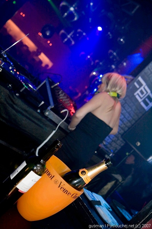 NEW YEARS EVE 2007 WITH MINISTRY OF SOUND - Pondělí 31. 12. 2007