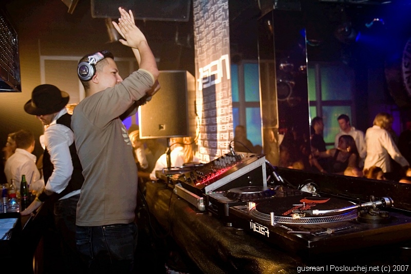 NEW YEARS EVE 2007 WITH MINISTRY OF SOUND - Pondělí 31. 12. 2007