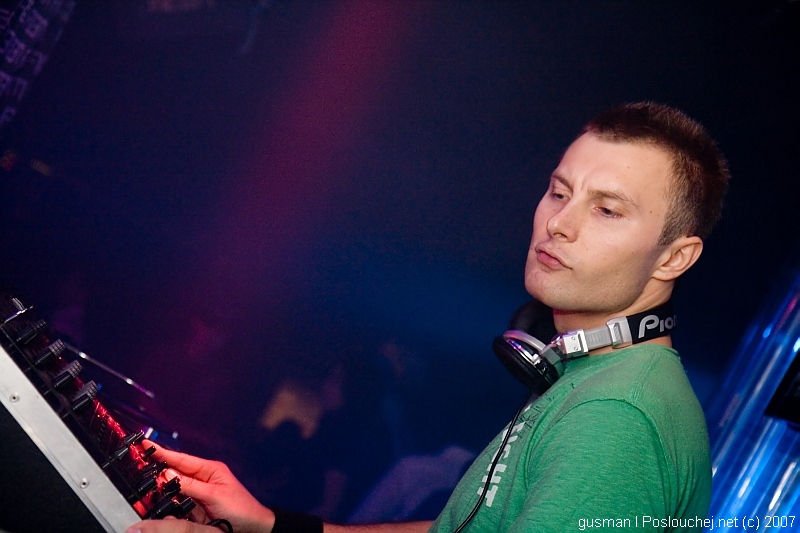 CHRISTMAS BIRTHDAY PARTY - Pondělí 24. 12. 2007