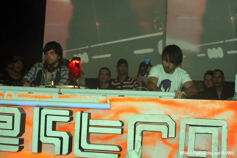 ELEKTRA - Pátek 28. 12. 2007